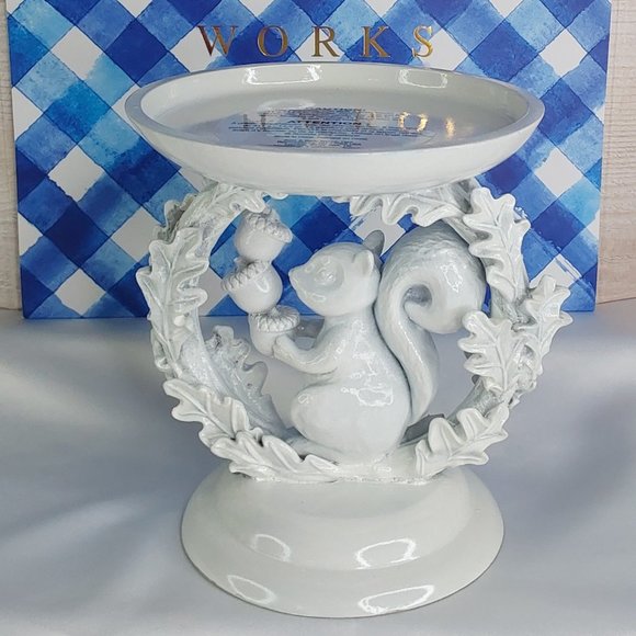 'BATH & BODY WORKS' CERAMIC PEDESTAL 'WOODLAND CREATURES' 3~WICK CANDLE STAND - Picture 3 of 15